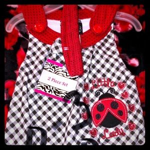 BNWT 0-3 mo Girl Romper/headband Set